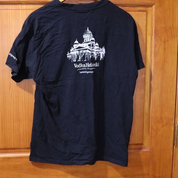 US Basics Helsinki Vodka Black Graphic Tee | Short Sleeve Unisex Medium - Picture 8 of 9